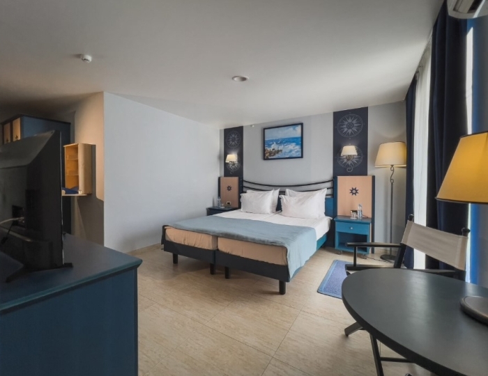 Сюит 4-местный 2-комнатный корп.1 - Отель «Рассветы Закаты» Песчаное