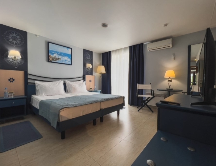 Сюит 4-местный 2-комнатный корп.1 - Отель «Рассветы Закаты» Песчаное