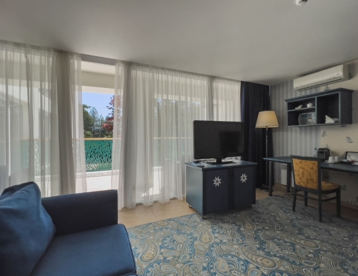 Сюит 4-местный 2-комнатный корп.1 - Отель «Рассветы Закаты» Песчаное